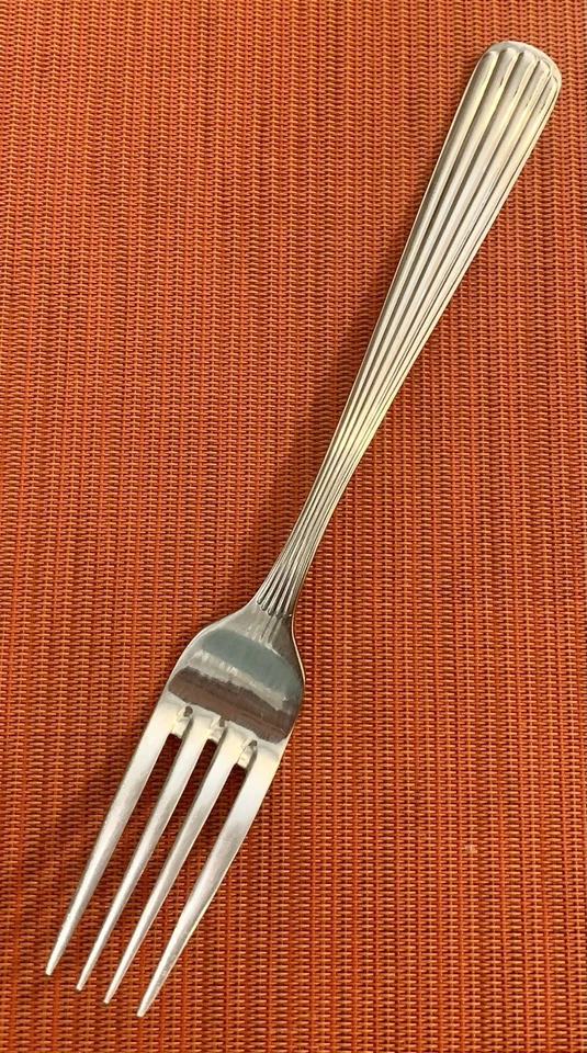 "Horquilla de cena Hoffritz Fascination patrón brillante 18/10 acero inoxidable 8"" China" Foto 3 de 4