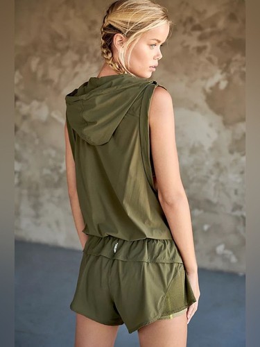 FP Movement by Free People Olive Going For A Runsie Hooded Romper ๐๐SIZE M - Afbeelding 4 van 8