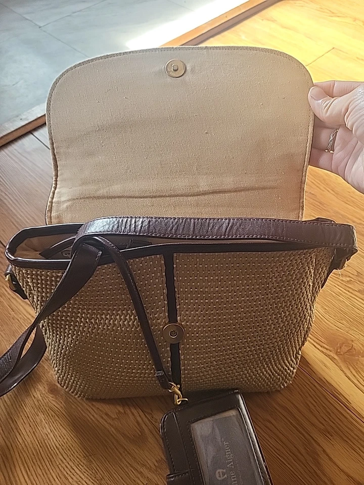 Bolso Bandolera Etienne Aigner Cartera de Hombro Paja Plana Marrón Cuero Borde De Colección Foto 2 de 4