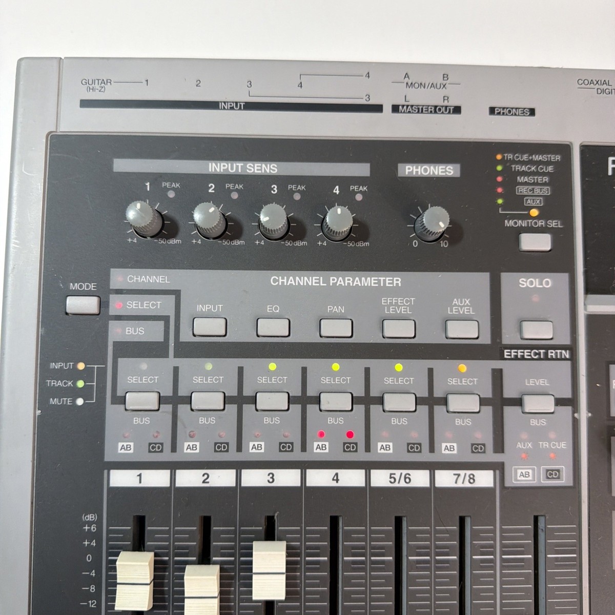 Roland VS 840 Digital Studio Workstation With Ac100v Cable for