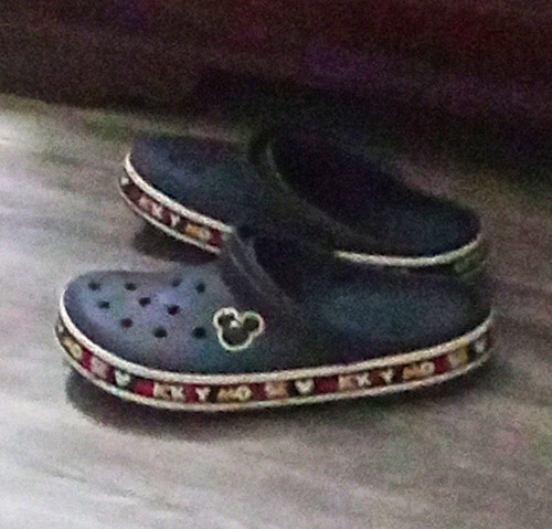 Disney Mickey Mouse Unisex Adult Size 8 Navy Blue Slip-On Clogs w/ Strap, US 8