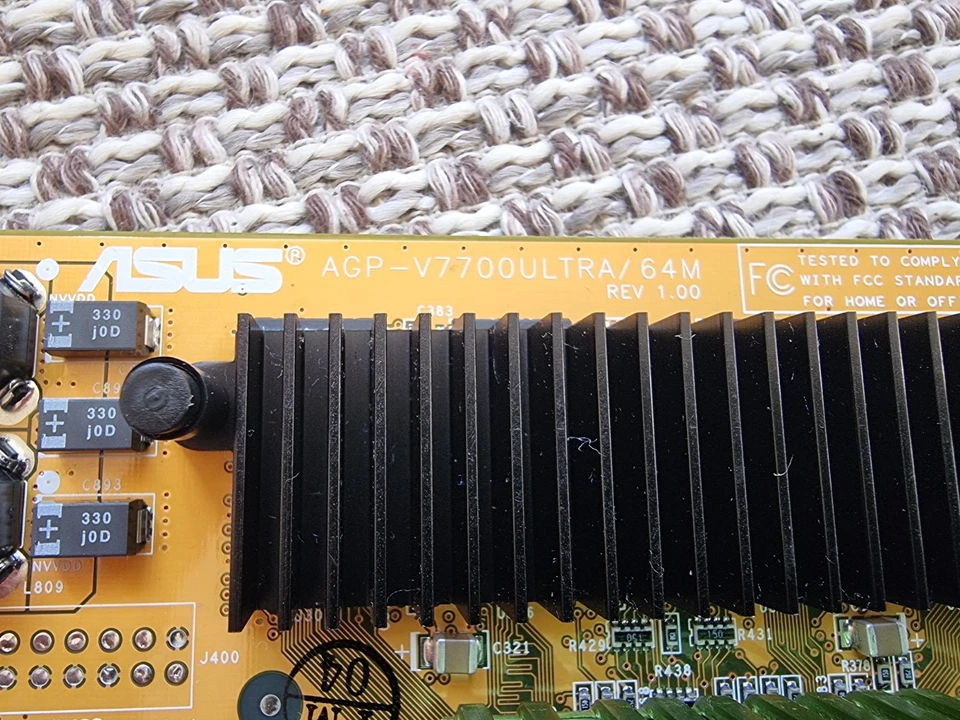 Asus GeForce 2 ULTRA 64MB DDR AGP VGA, Nvidia NV15 - Image 3 of 4