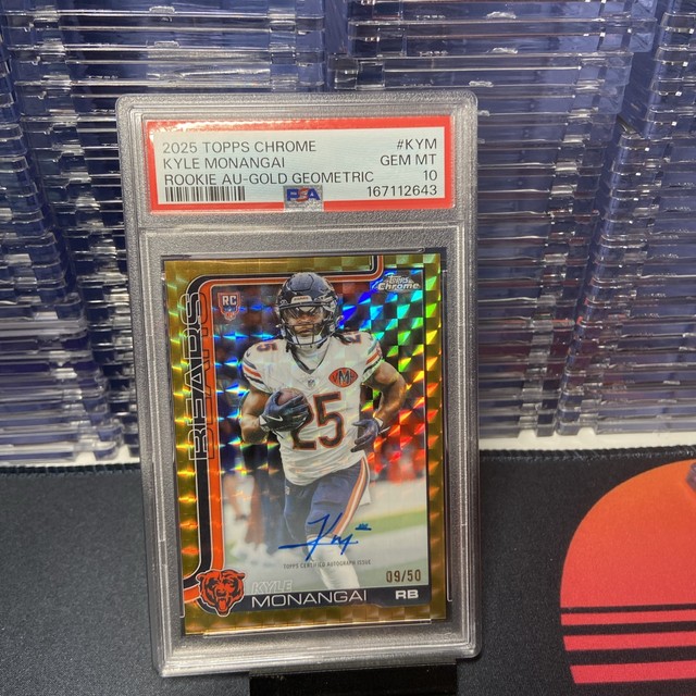 Kyle Monangai 2025 Topps Chrome Rookie Autographs Gold Geometric