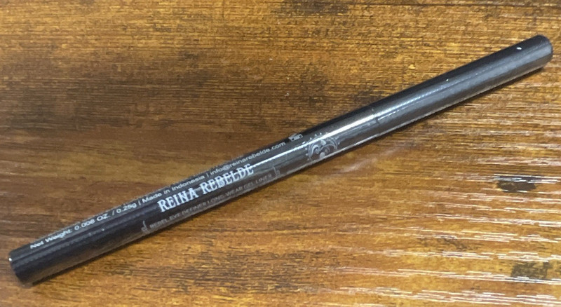 Reina Rebelde Rebel Eye Definer Gel Eyeliner Long-Wear Matte Traviesa 0.008 oz