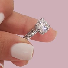 Anello Diamante Tondo Coltivato in Laboratorio Certificato IGI Oro Bianco 18k...