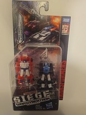 Transformers Siege War for Cybertron Trilogy  Red Heat & Stakeout - NEW