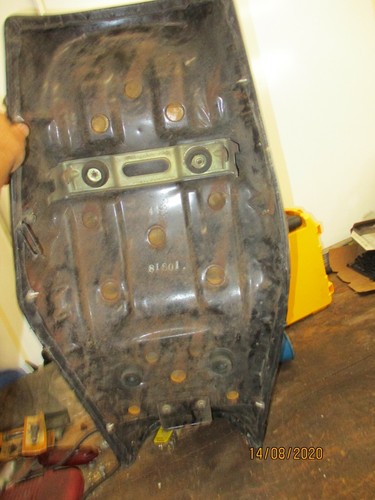 1978 1979 Honda CX500 Deluxe OEM Seat SADDLE PAN CX 500 USED CAFE 78 79 PARTS - Picture 8 of 11