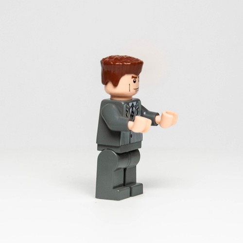 Lego Spider-Man 3 Minifigure: Harry Osborn (spd022) Gray Suit 4857 Ock's Lab - Picture 2 of 7