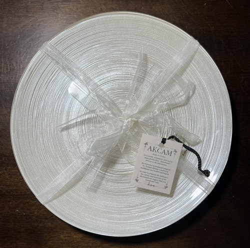 Akcam 8.25” SIDE SALAD Plates IVORY Pearl Creme Swirl Pattern Textured NEW!!! 4 - Picture 3 of 5