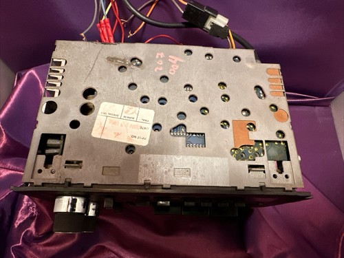 1988-1994 Camaro S10 Blazer Fiero Delco AM/FM Cassette Radio GM Silver Unit - Picture 4 of 8