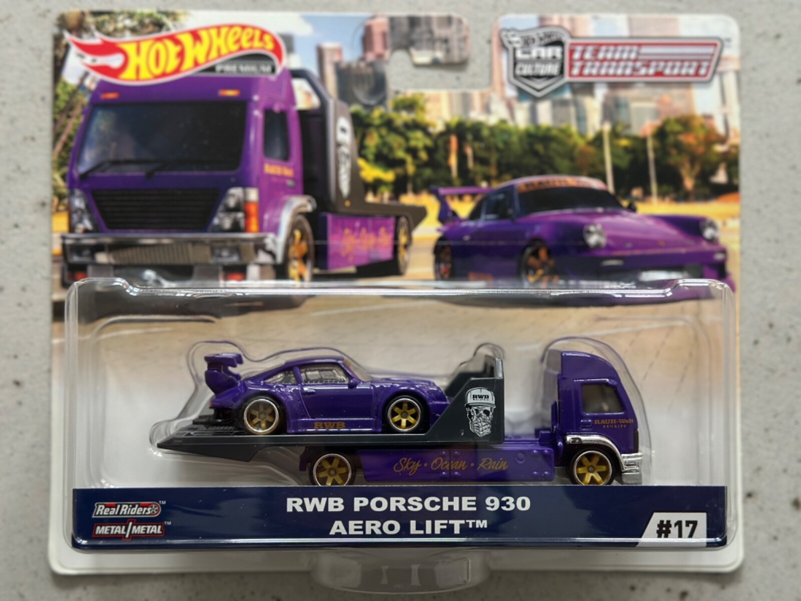 Hot Wheels Premium Team Transport 17 RWB PORSCHE 930 AERO LIFT Real Riders