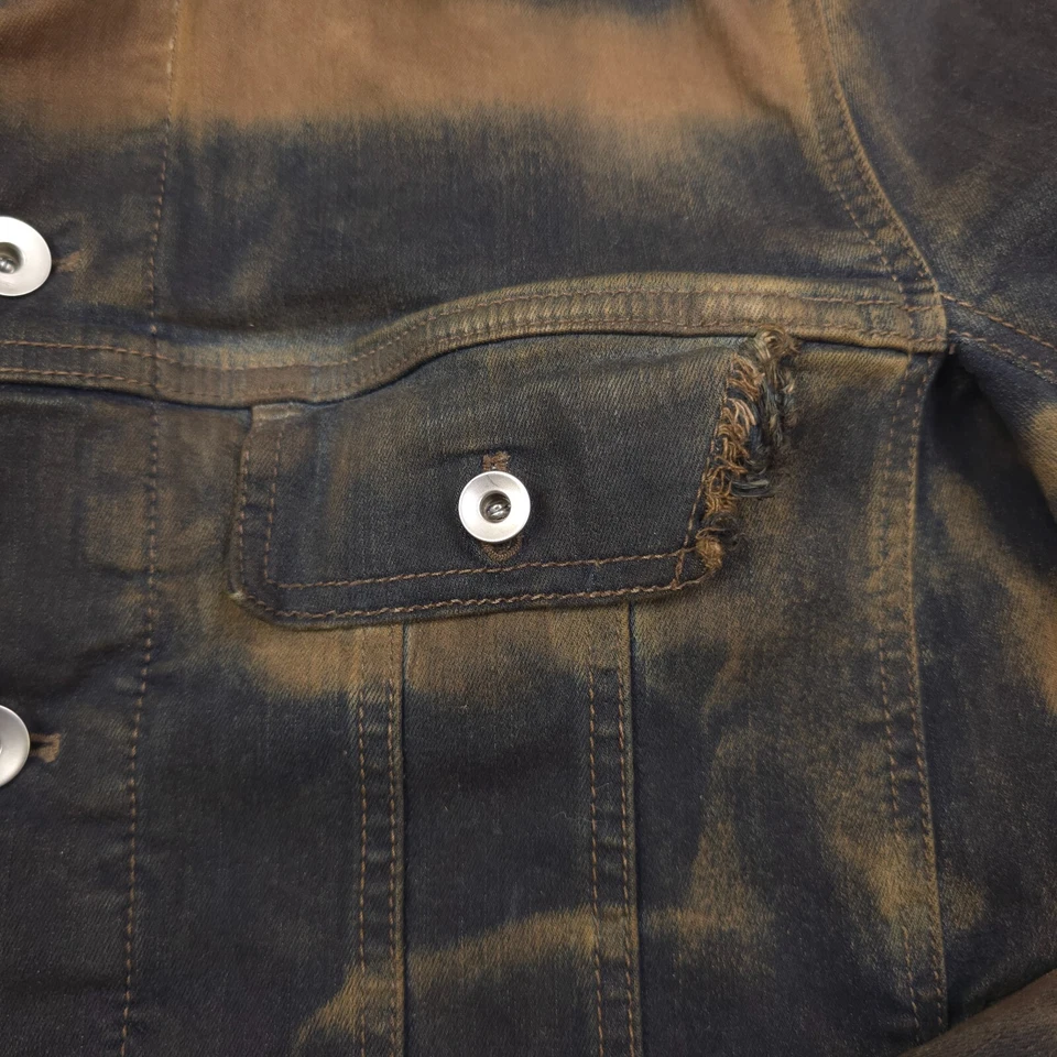 $1350 Drkshdw por Rick Owens Calce Ajustado Azul Barro Denim Camionero Chaqueta Para Hombre Pequeña Foto 4 de 4