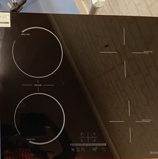 induction hob with extractor fan