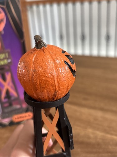 Lemax Spooky Town Evil Pumpkin Water Tower -Jack-O-Lantern Holiday Village - Picture 11 of 18