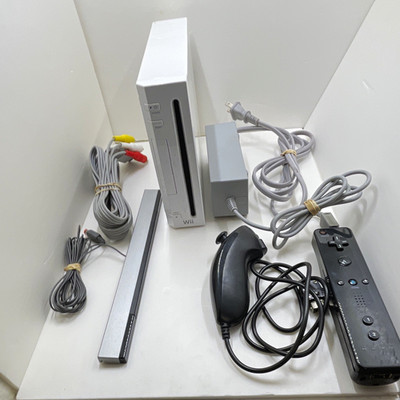 Nintendo Wii Console Bundle with Controller Mario Galaxy & 9 others
