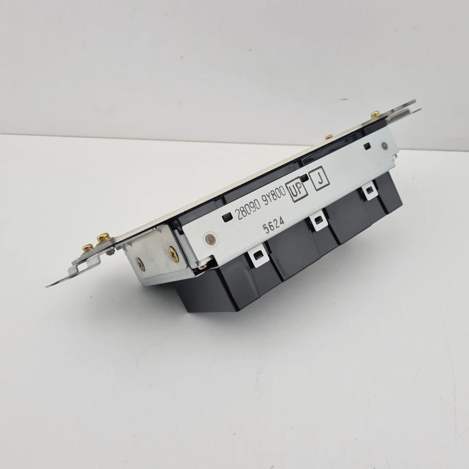 Nissan Maxima J31 Display Screen 02/02-05/09 - image 4 of 4