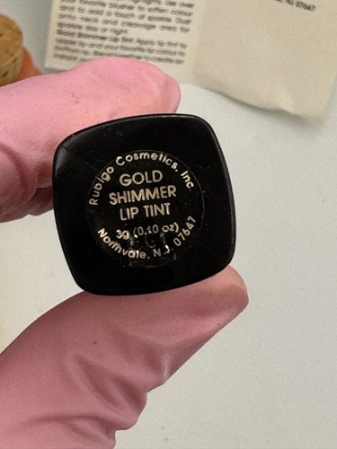 VTG Rubiglo Gold Dust Powder, Deluxe Powder Brush and Gold Shimmer Lip Tint - Picture 5 of 10