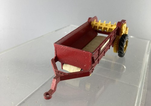 BRITAINS FARM TOYS #9540 MISTSTREUER *VINTAGE* BRAUCHT EINEN TRAKTOR - Bild 3 von 5