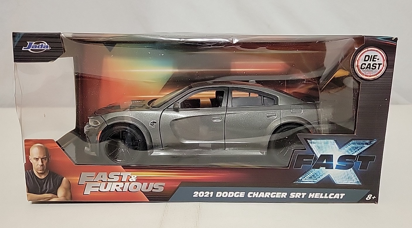 Jada Fast & Furious Dom's 2021 Dodge Charger SRT Hellcat 1/24 Scale Diecast