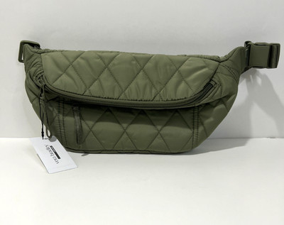 Vera Bradley  Ultralight Large Belt Bag in Deep Lichen Green NWT