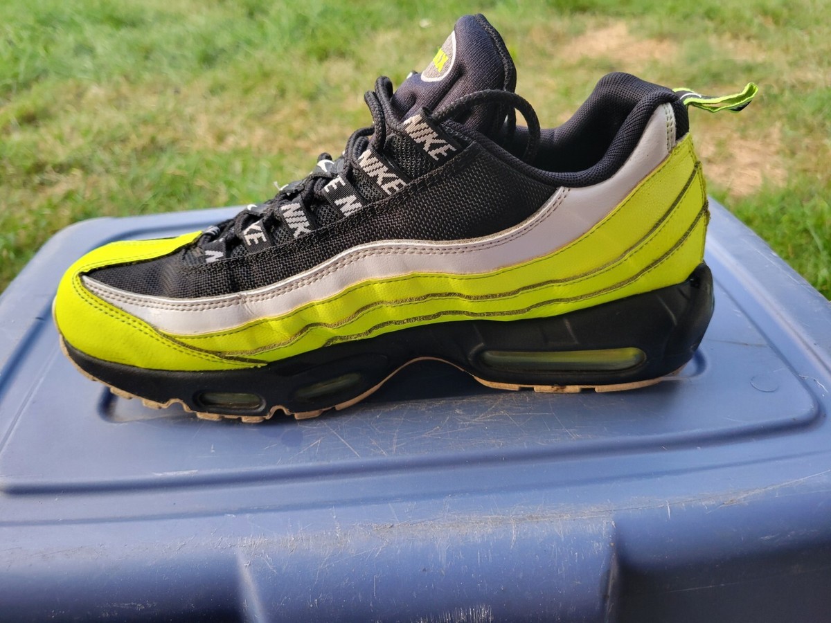 Size 9 - Nike Air Max 95 Premium Reverse Volt Glow 2018