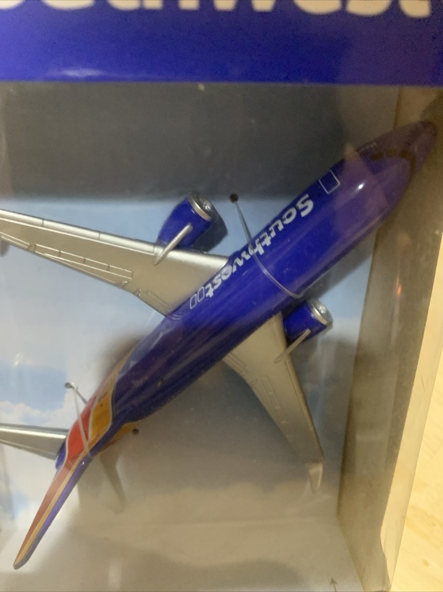 (未使用･未開封品)　Realtoy RT6008 Airways Single Plane 0pbj0lf Amazon.com: Daron British Airways Single Plane : Arts