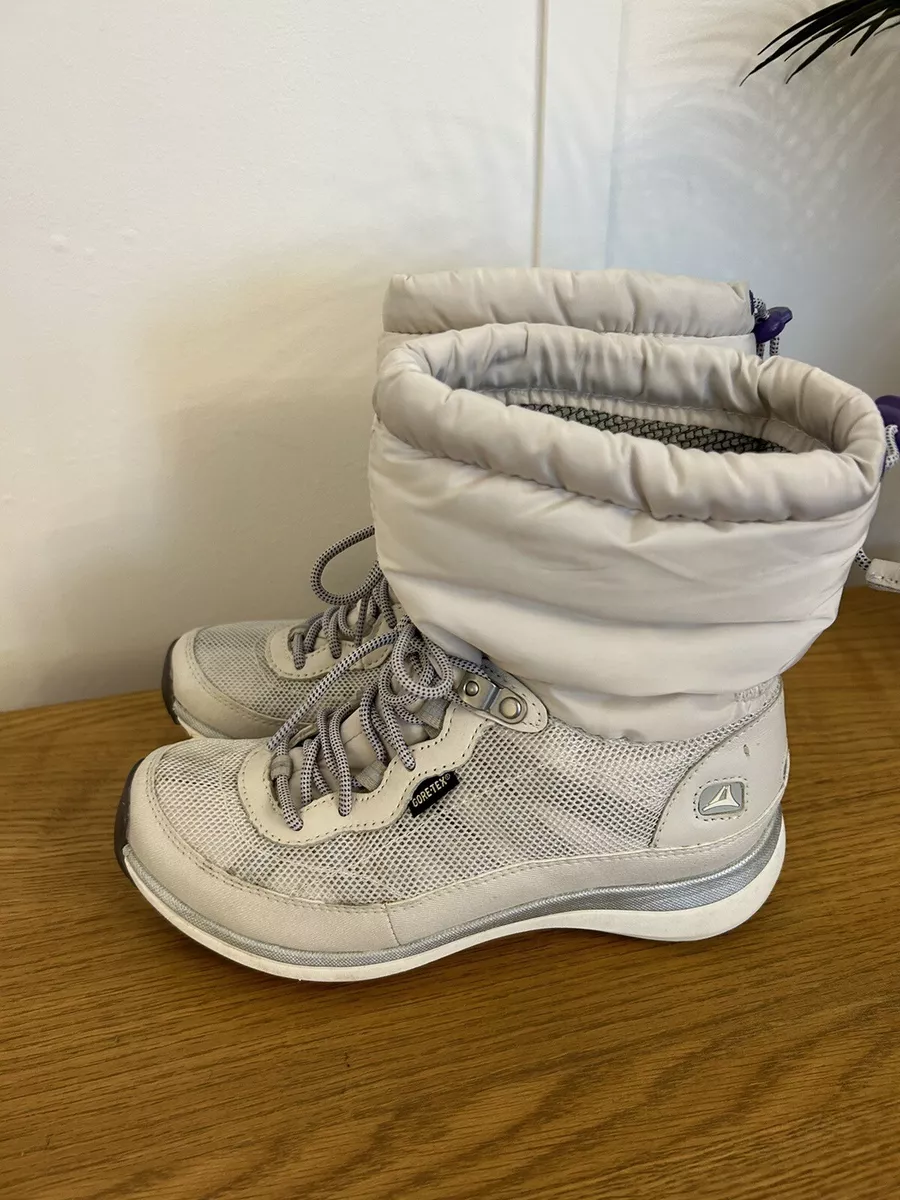 Clarks Wave Walk Gore Tex GTX Light Grey White Winter Snow Boots