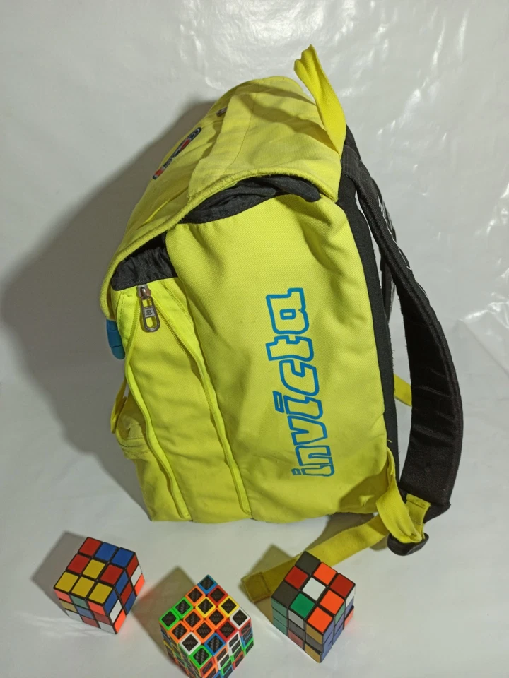 Mochila Invicta Pizarra USADA ¡¡Buena importada directamente de Milán Italia!!! Foto 4 de 4