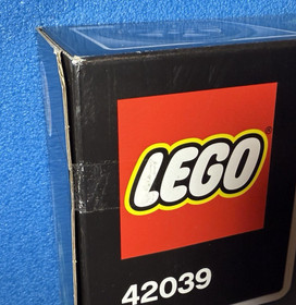 LEGO Technic 24 Hours Of Le Mans Race Car 42039 *NEW SEALED* 2013 Green Racecar