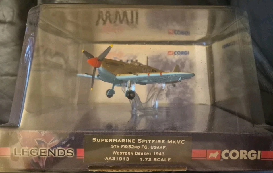 Corgi Aviation Supermarine Spitfire MkVC USAAF Western Desert 1943 AA31913 1:72  - Image 2 of 4