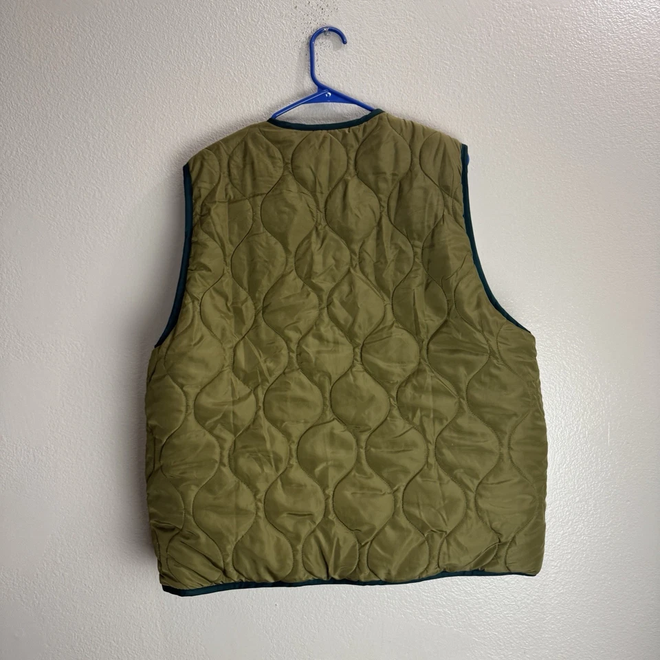 Chaleco Reversible Acolchado Urban Outfitters BDG Talla Pequeña Foto 2 de 4