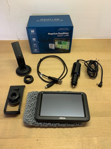 Magellan RoadMate 5265T-LMB Portable GPS Including All Accessories - Picture 1 of 9