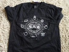 15+ Film Tv Memorabilia Bundle Wearable tshirt M MEDIUM zbox e.t. new tags