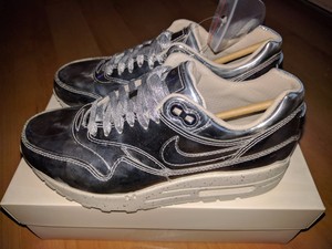 air max 1 liquid silver
