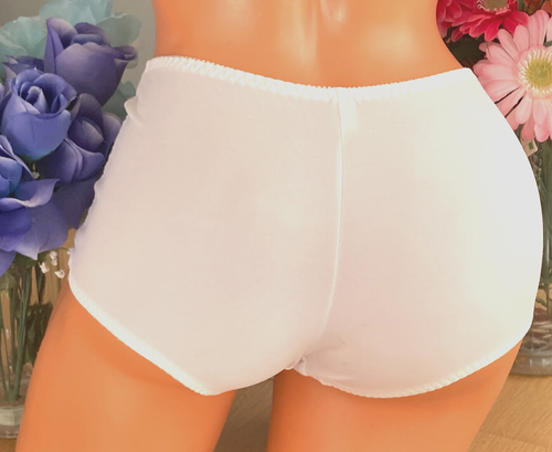 723 Silky Smooth Med White Lace Front Silky Smooth Back Boyshort Brief Panty #12 - Picture 3 of 5