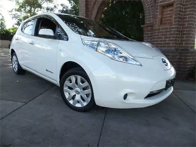 2013 Nissan Leaf Ze0 White Reduction Gear Hatchback Cars Vans