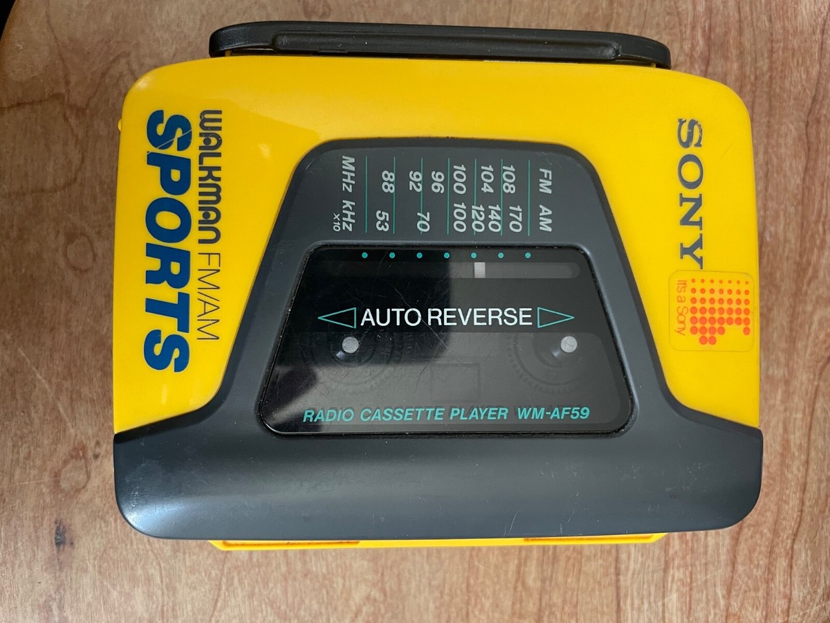SONY WALKMAN WM-AF59 SPORTS PORTABLE FM/AM CASSETTE RADIO - TESTED 