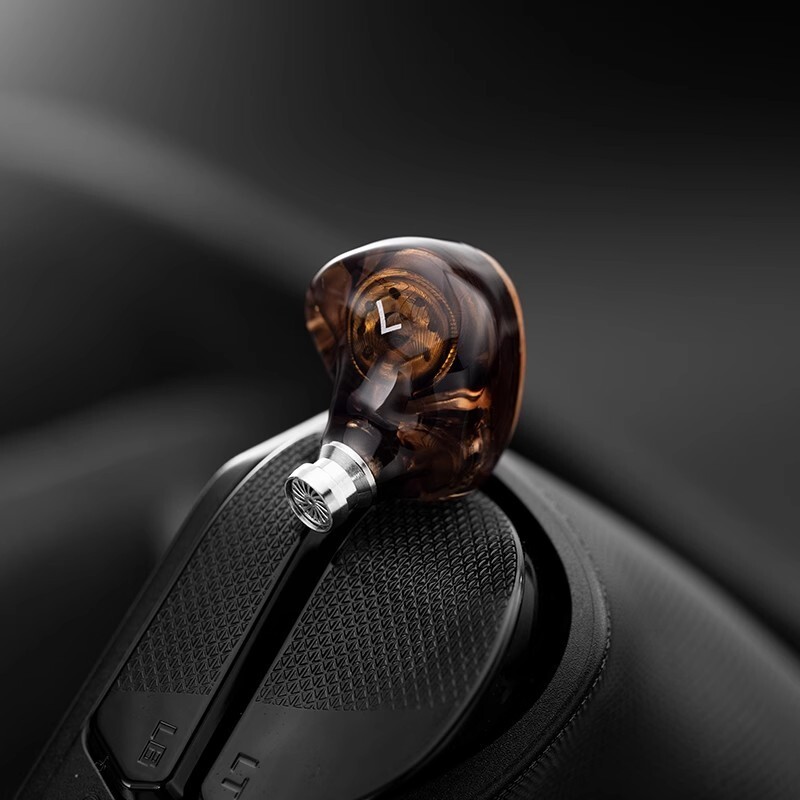QoA Mimosa In Ear Earphone 1 Dynamic + 1 Planar IEMs 3.5mm