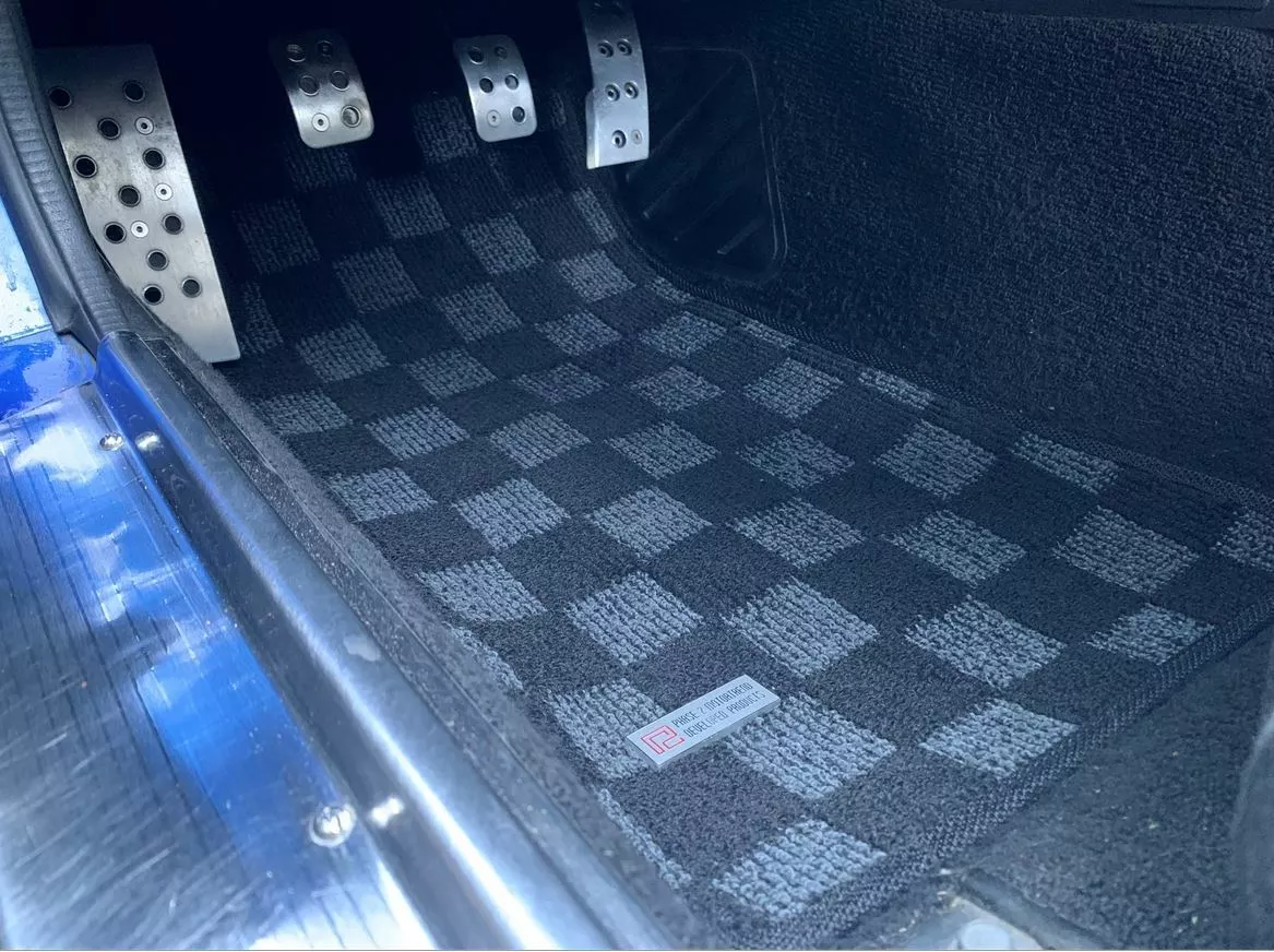 Green Checkered Pattern Car Floor Mats Decor Anti-Slip Universal