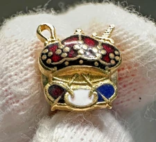 INTERNATIONAL ORDER OF ODD FELLOWS IOOF SWORD & CROWN PIN H315