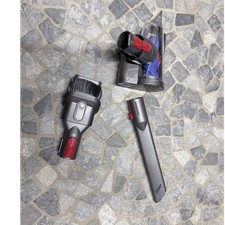 Dyson Akkusauger Zubeh&ouml;r-Set M&ouml;belpinsel Fugend&uuml;se B&uuml;rste grau/rot