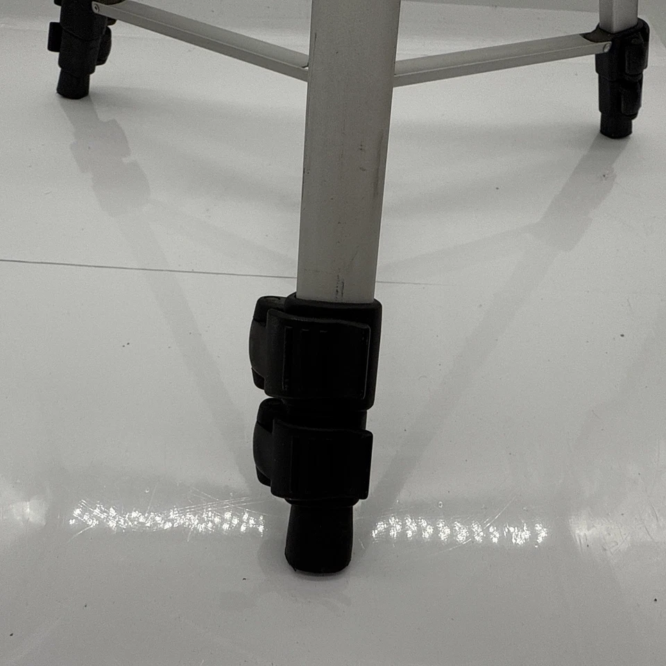 KODAK Gear lightweight aluminum 54" photo/video Tripod Stand - Free Shipping! - Image 4 of 4