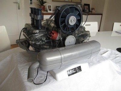 Porsche 911 Funktionsmodell Boxermotor Maßstab 1:4 fertig montiert FRANZIS