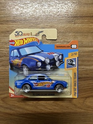 Hot Wheels Renn Team 70 Ford Escort RS1600 Blau 50th 2018