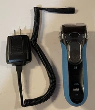 Braun Series 3 Pro Skin 3040s Electric Shaver Wet/Dry Rechargeable. Excel. Cond.