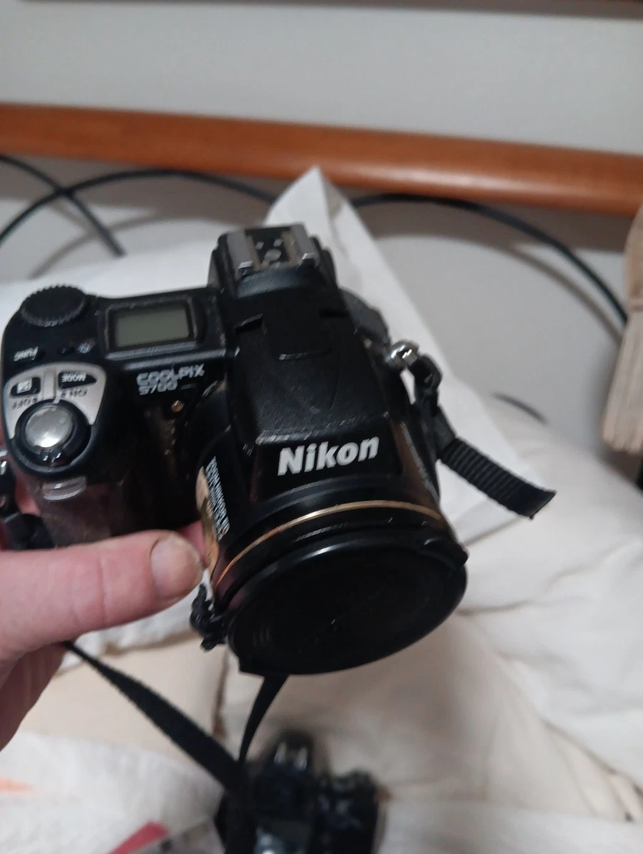 Nikon COOLPIX 5700 Digital Cameras for Sale | Shop New & Used