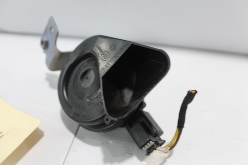Mercedes Benz W205 C Class Low Tone 420Hz Horn A2055420820, A2055420420 - Picture 3 of 10