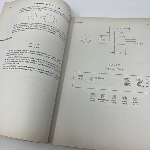 Discovering AutoCAD Release 12 Mark Dix, Paul Riley Softcover, Lightly Used - Bild 13 von 24