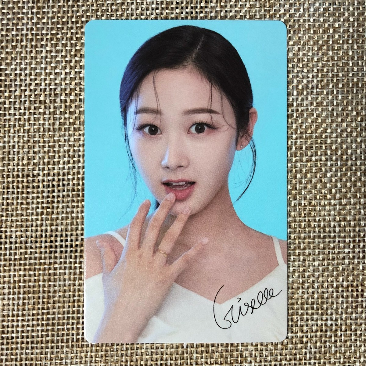 AESPA GISELLE [ MEDIHEAL ] Official Photocard, Signature, SM Town