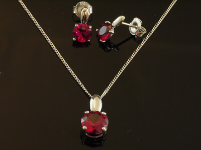 585 Weissgold SET 14 Karat Kette Design Anhaenger Ohrstecker  Zirkonia rubin